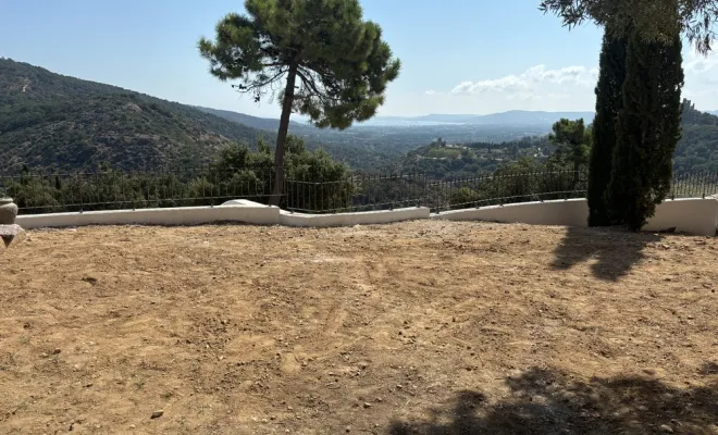 Pose d'un garde-corps sur-mesure à Grimaud , Golfe de Saint-Tropez, VPServices